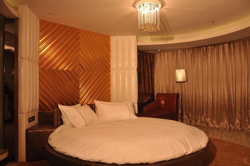 فندق قوانغتشوفي  Li Yang الغرفة الصورة